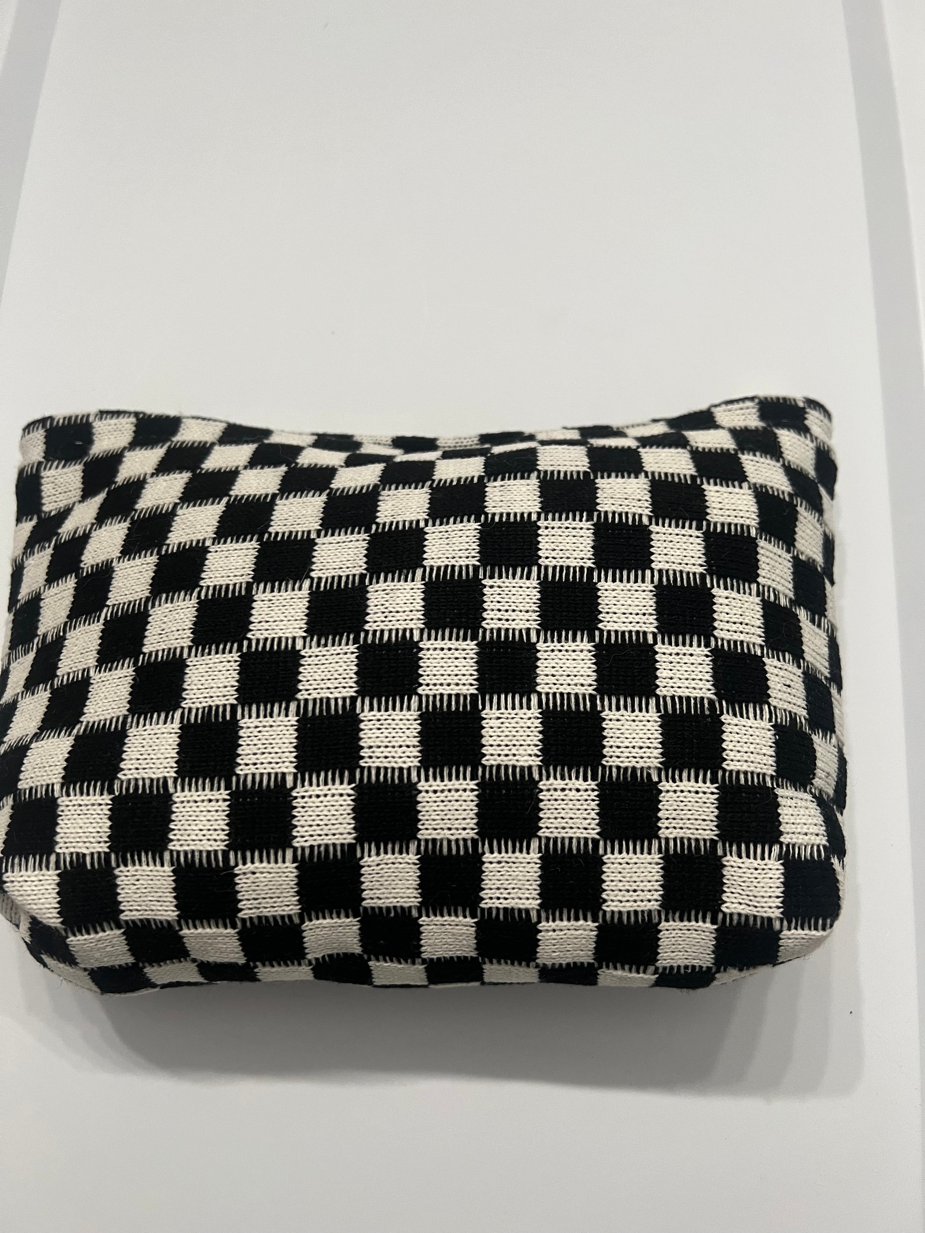 Makeup Bag - Medium Checkered