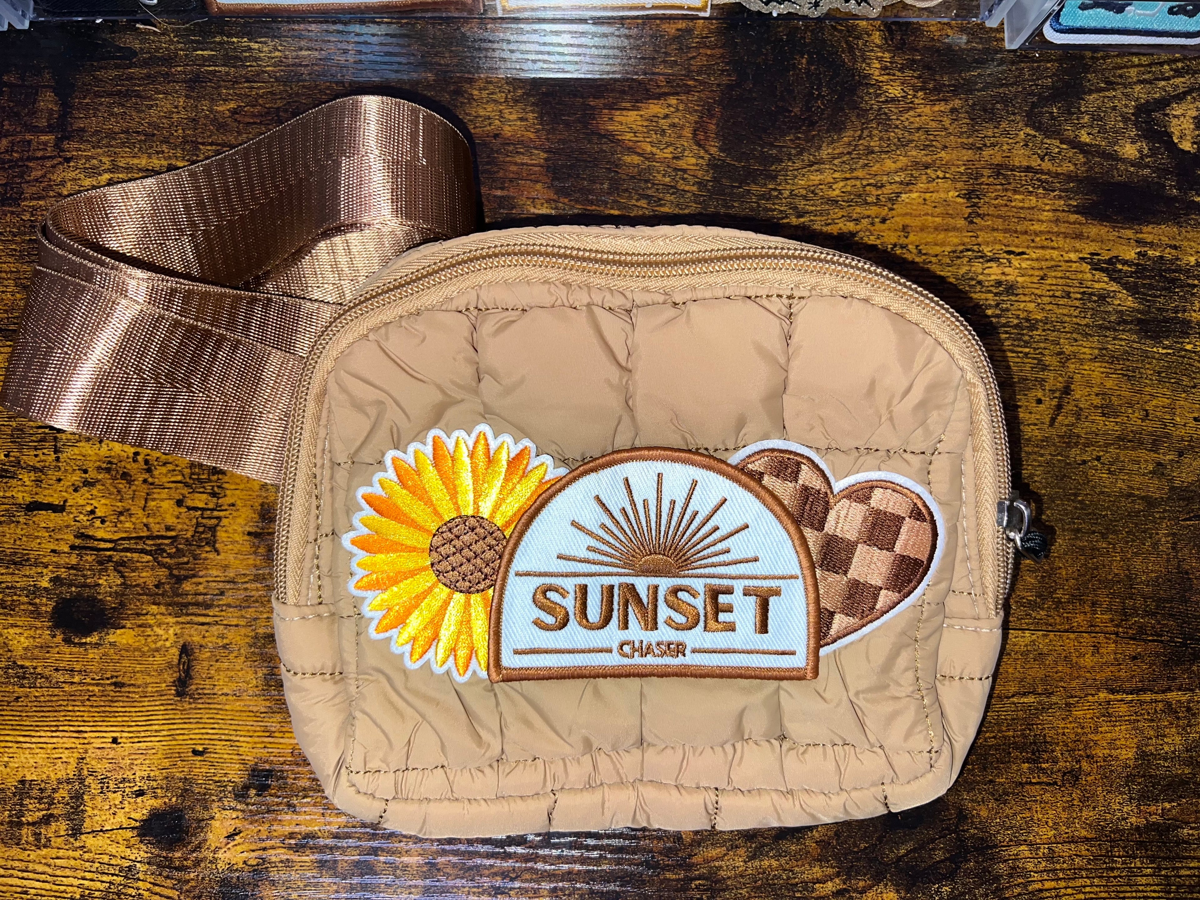 Crossbody bag 1-3 patches
